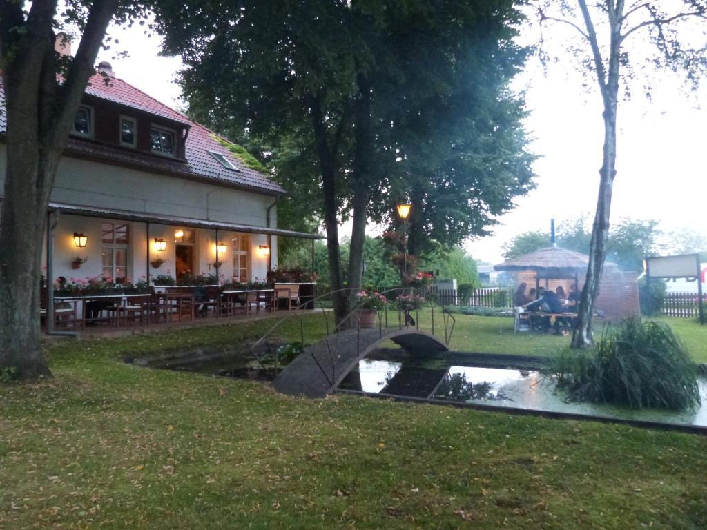 Landhaus Dargelin Hotel Behrenhoff Ngoại thất bức ảnh