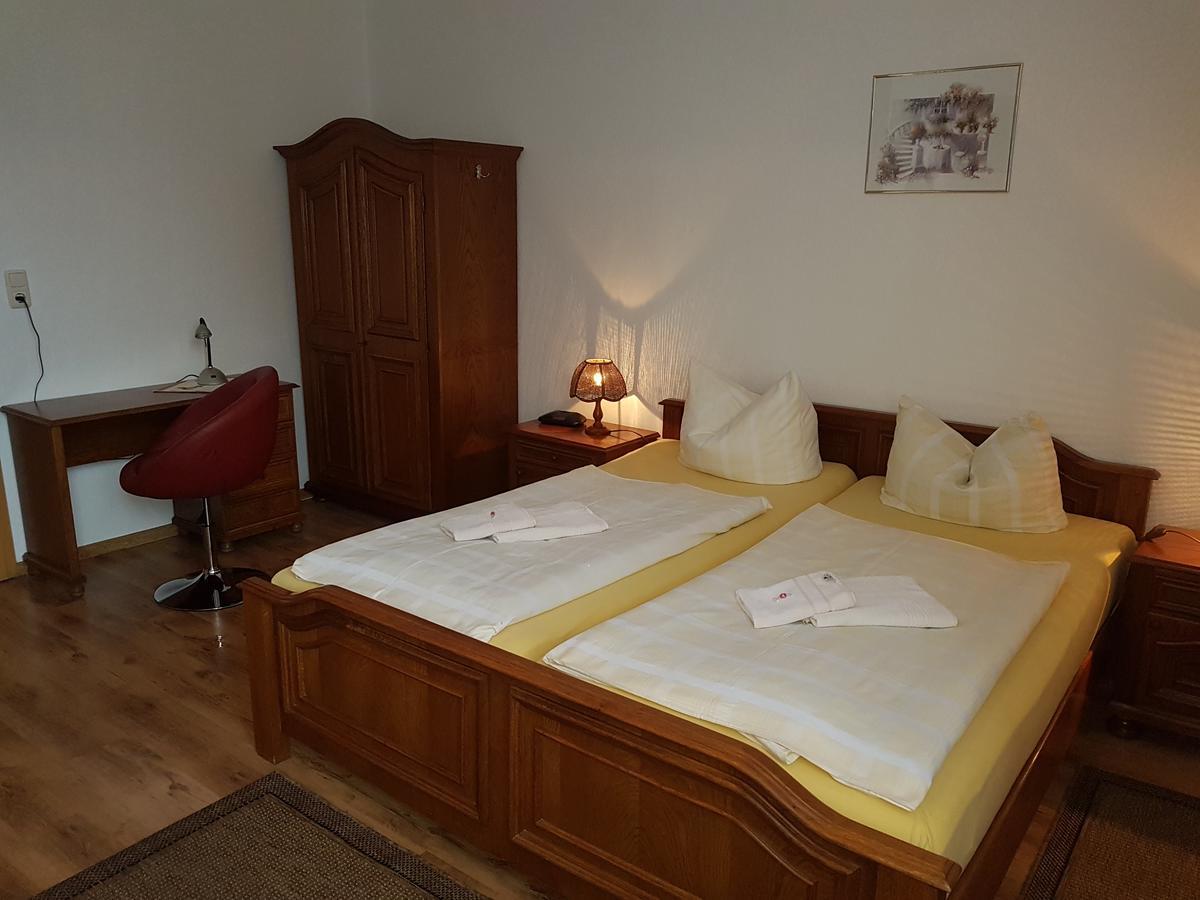 Landhaus Dargelin Hotel Behrenhoff Ngoại thất bức ảnh