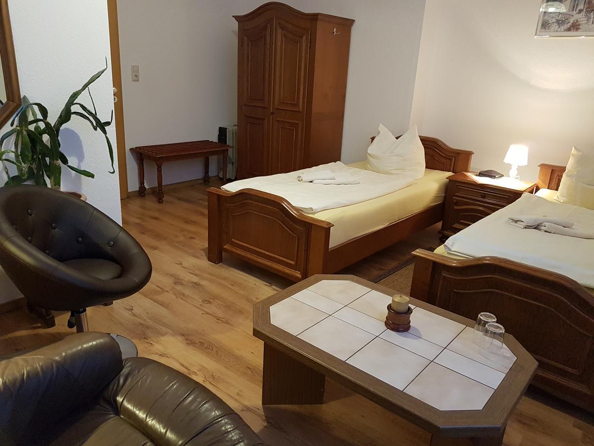 Landhaus Dargelin Hotel Behrenhoff Ngoại thất bức ảnh